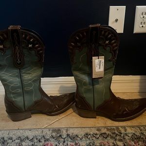 Ariat Women’s Cowgirl Boots